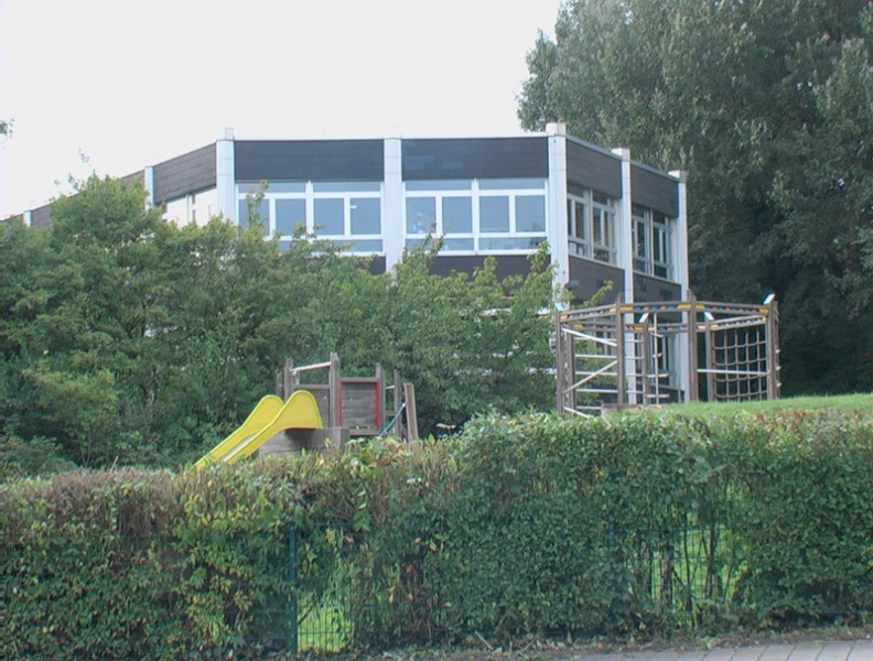 Datei:Trills22Sechseckschule.jpg